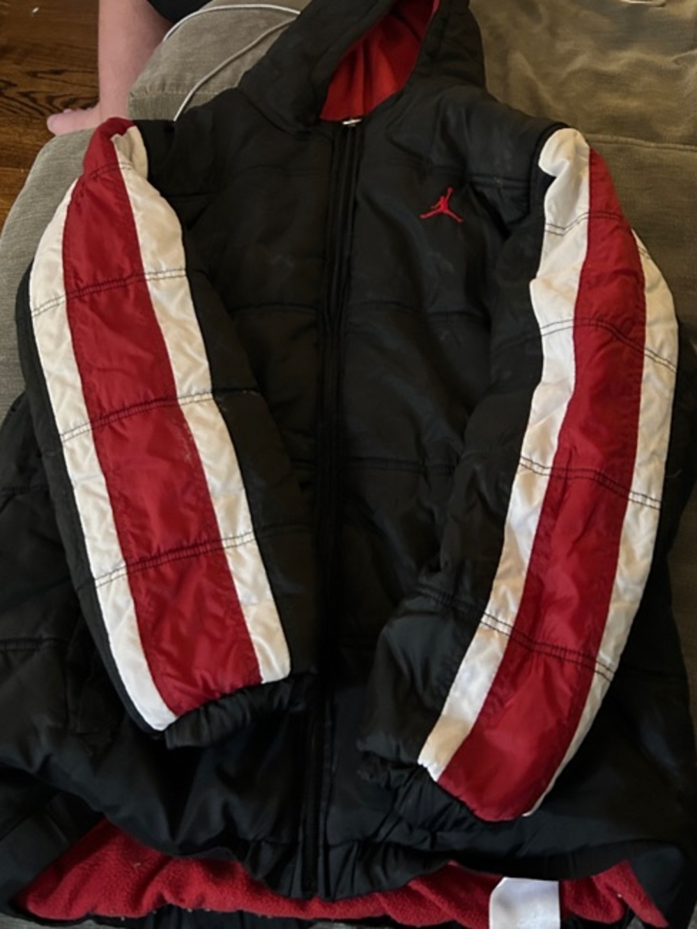 Jordan Black, Red & White Hooded Puffer Jacket for Kids Large (12-13)